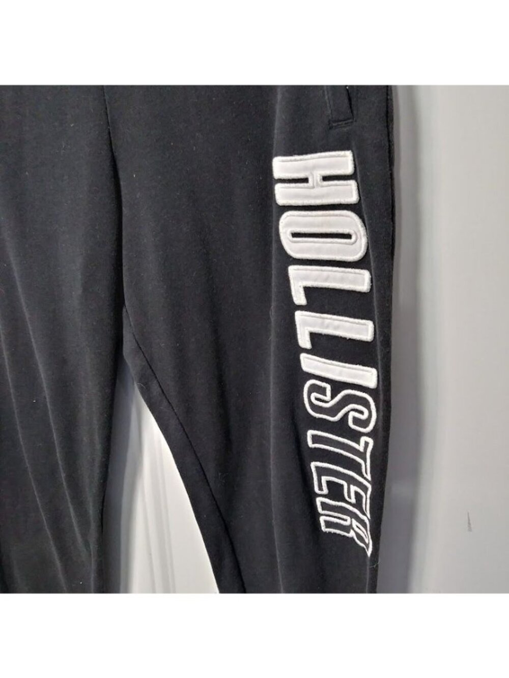 HOLLISTER Black Drawstring Logo  Joggers Size Medium - Picture 6 of 9